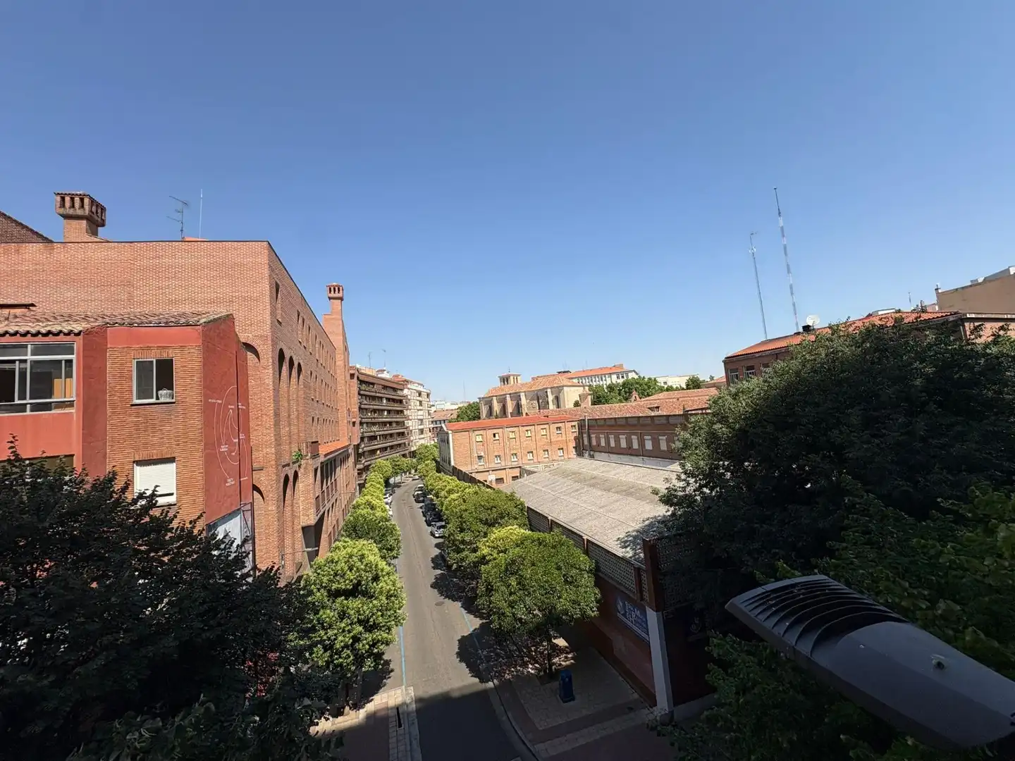 Vista exterior de Pis en venda en Valladolid amb Calefacció