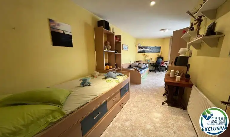 Bedroom of Flat for sale in Roses  with Heating, Terrace and Furnished