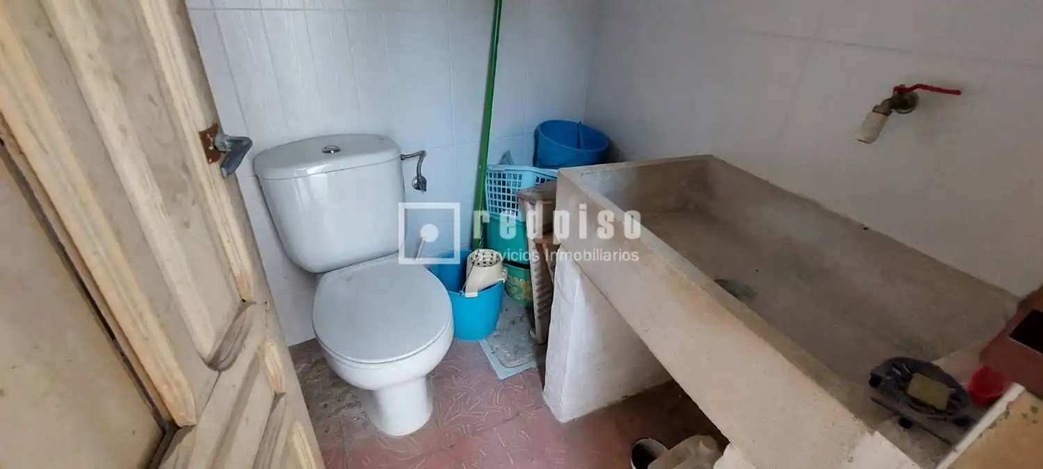 Baño de Casa o chalet en venta en Cebolla con Calefacción, Terraza y Trastero