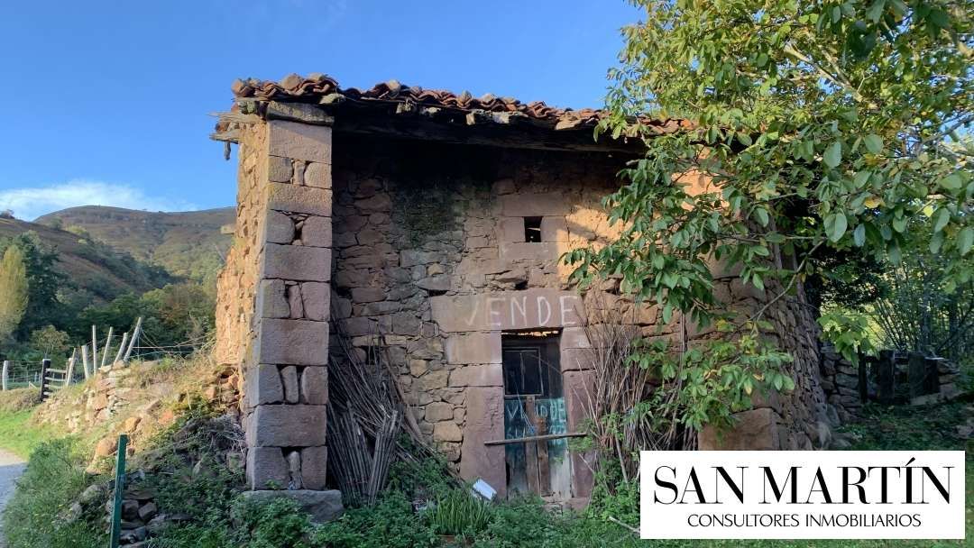 Vista exterior de Casa o xalet en venda en Cabuérniga