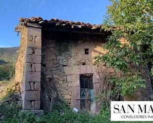 Vista exterior de Casa o xalet en venda en Cabuérniga