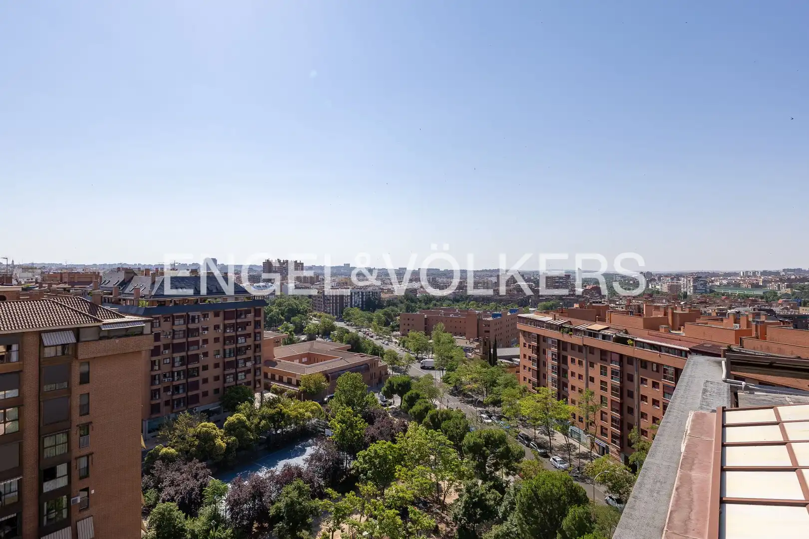 Vista exterior de Pis en venda en Madrid amb Aire condicionat, Calefacció i Parquet