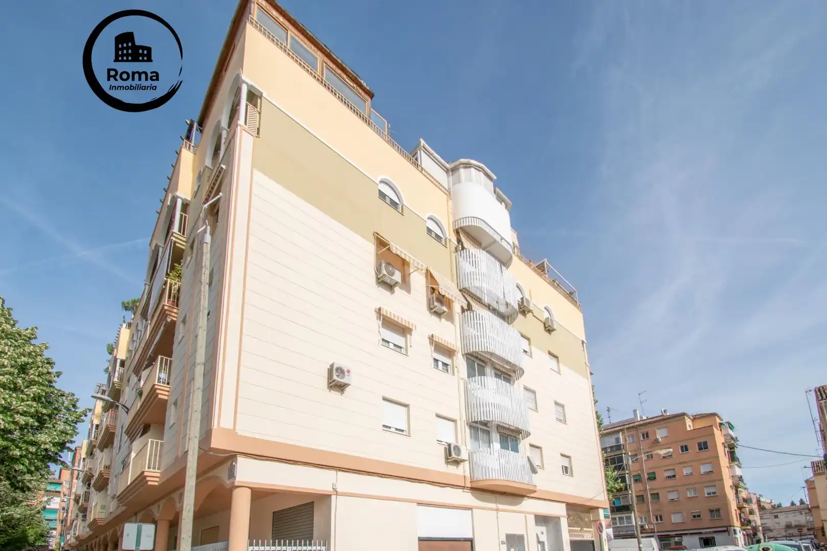 Vista exterior de Garaje en venta en  Granada Capital