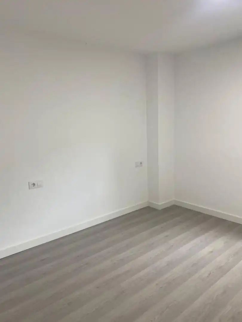 Habitación de Piso en venta en Almería con Amueblado