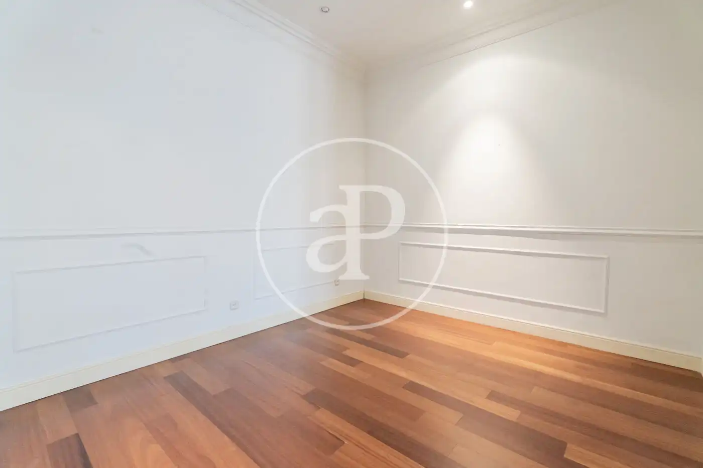 Living room of Flat for rent in Madrid  with Heating, Storage room and Balcony