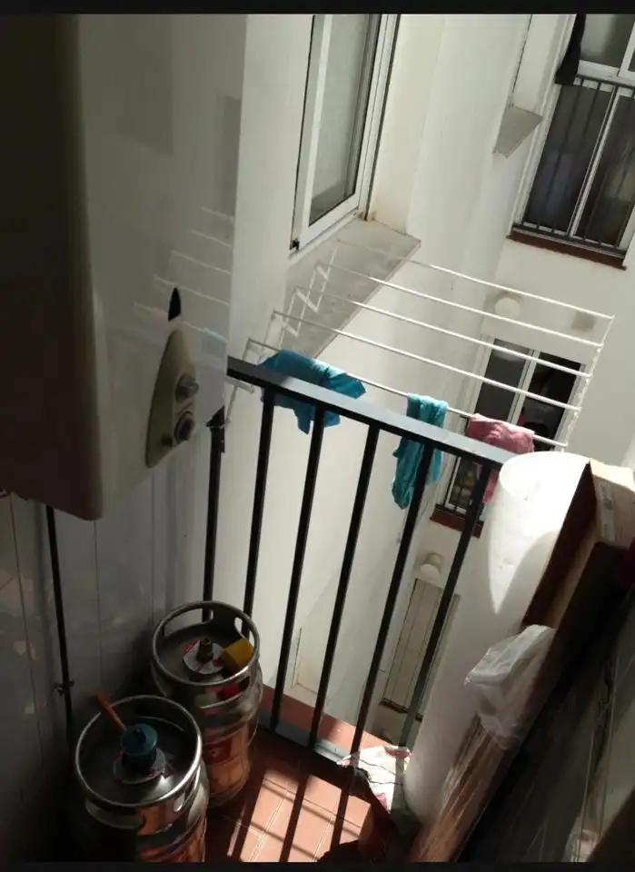Terraza de Piso en venta en Dos Hermanas con Aire acondicionado, Amueblado y Balcón
