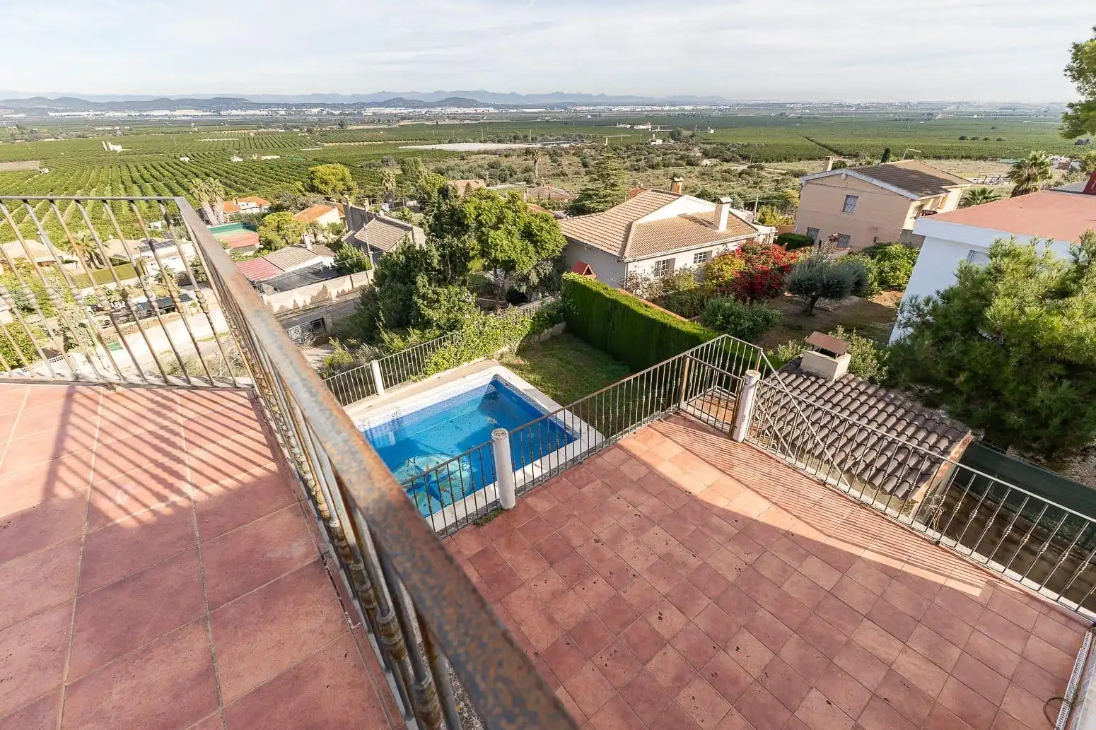 Piscina de Casa o chalet en venta en Chiva con Aire acondicionado, Terraza y Piscina