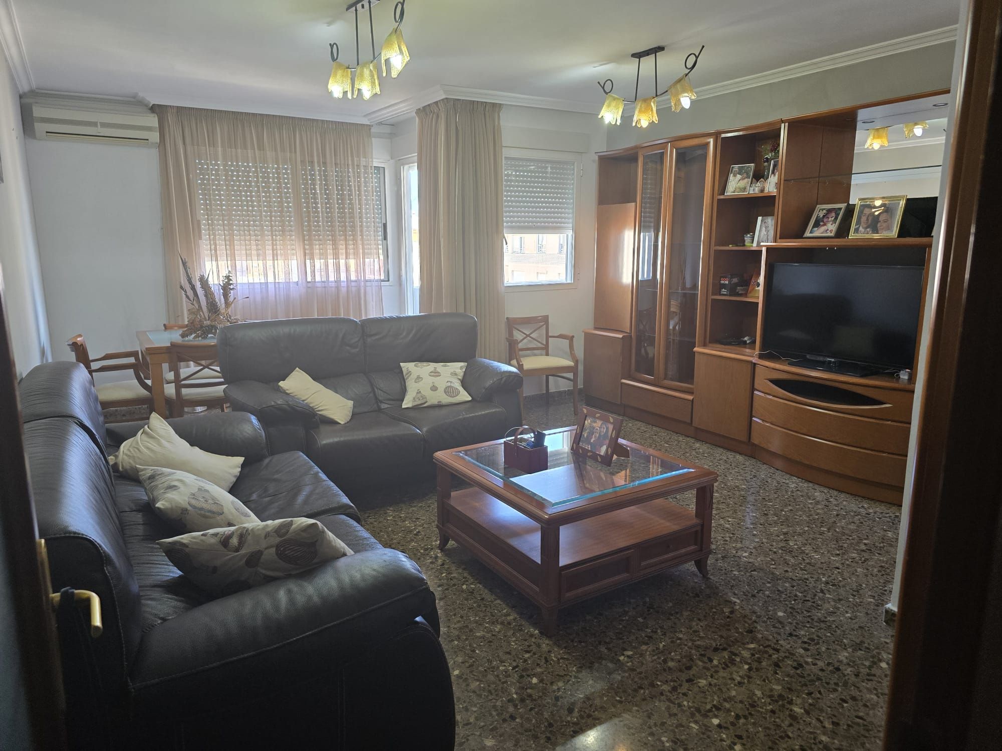 Living room of Flat for sale in Castellón de la Plana / Castelló de la Plana  with Air Conditioner, Storage room and Furnished