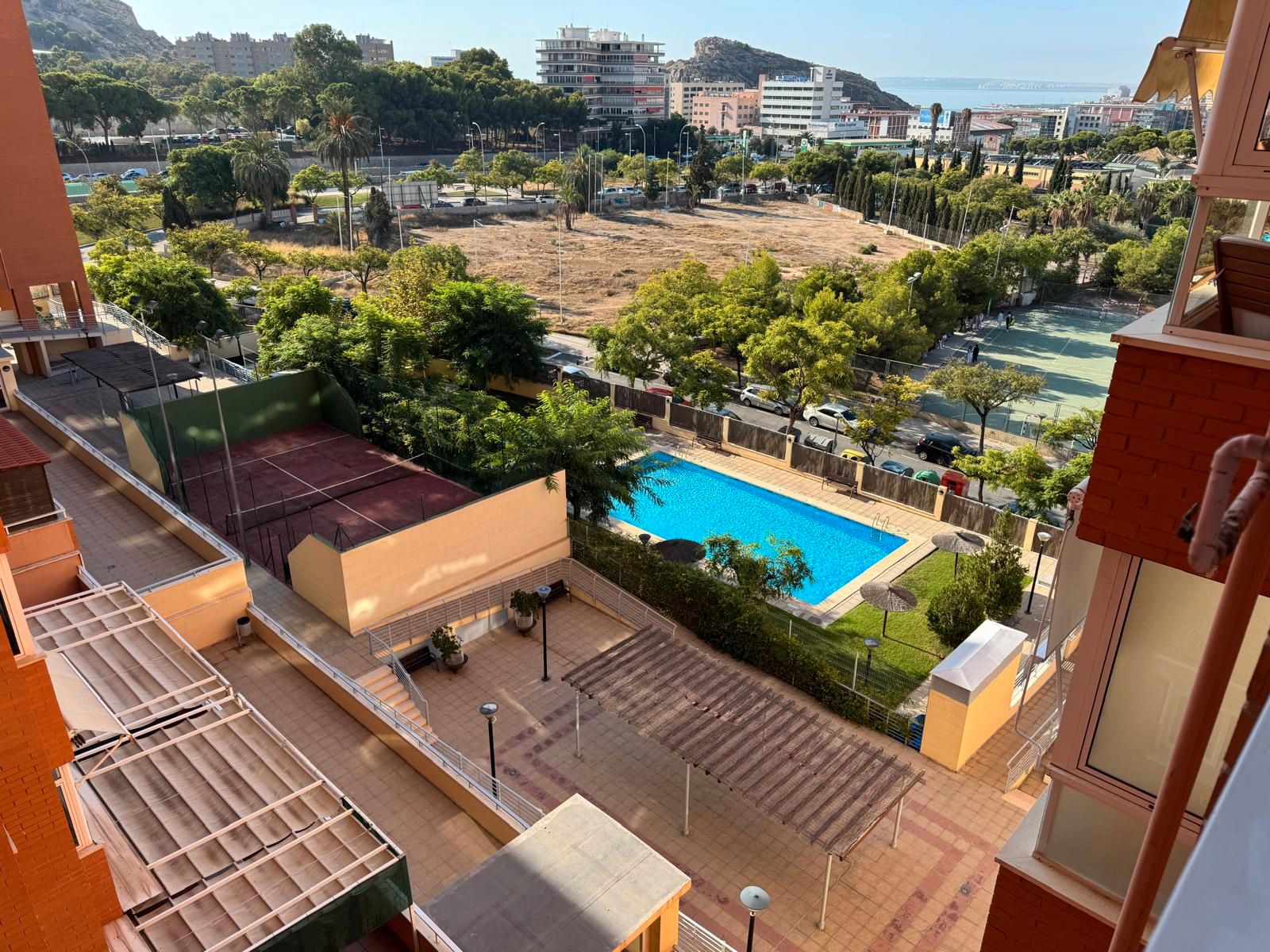 Piscina de Pis de lloguer en Alicante / Alacant amb Aire condicionat, Calefacció i Parquet