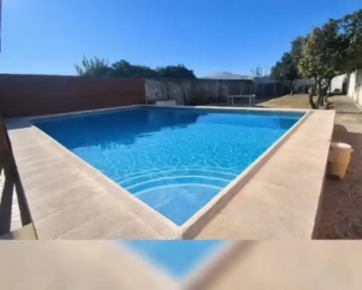 Piscina de Casa o chalet en venta en  Córdoba Capital con Aire acondicionado, Calefacción y Jardín privado