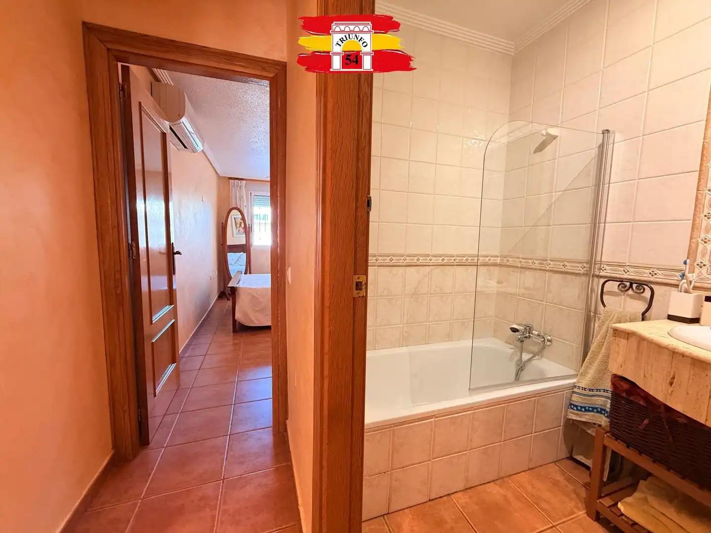 Baño de Casa adosada en venta en Pilar de la Horadada con Aire acondicionado, Calefacción y Jardín privado
