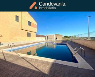 Swimming pool of Single-family semi-detached for sale in Zuera  with Heating, Terrace and Balcony