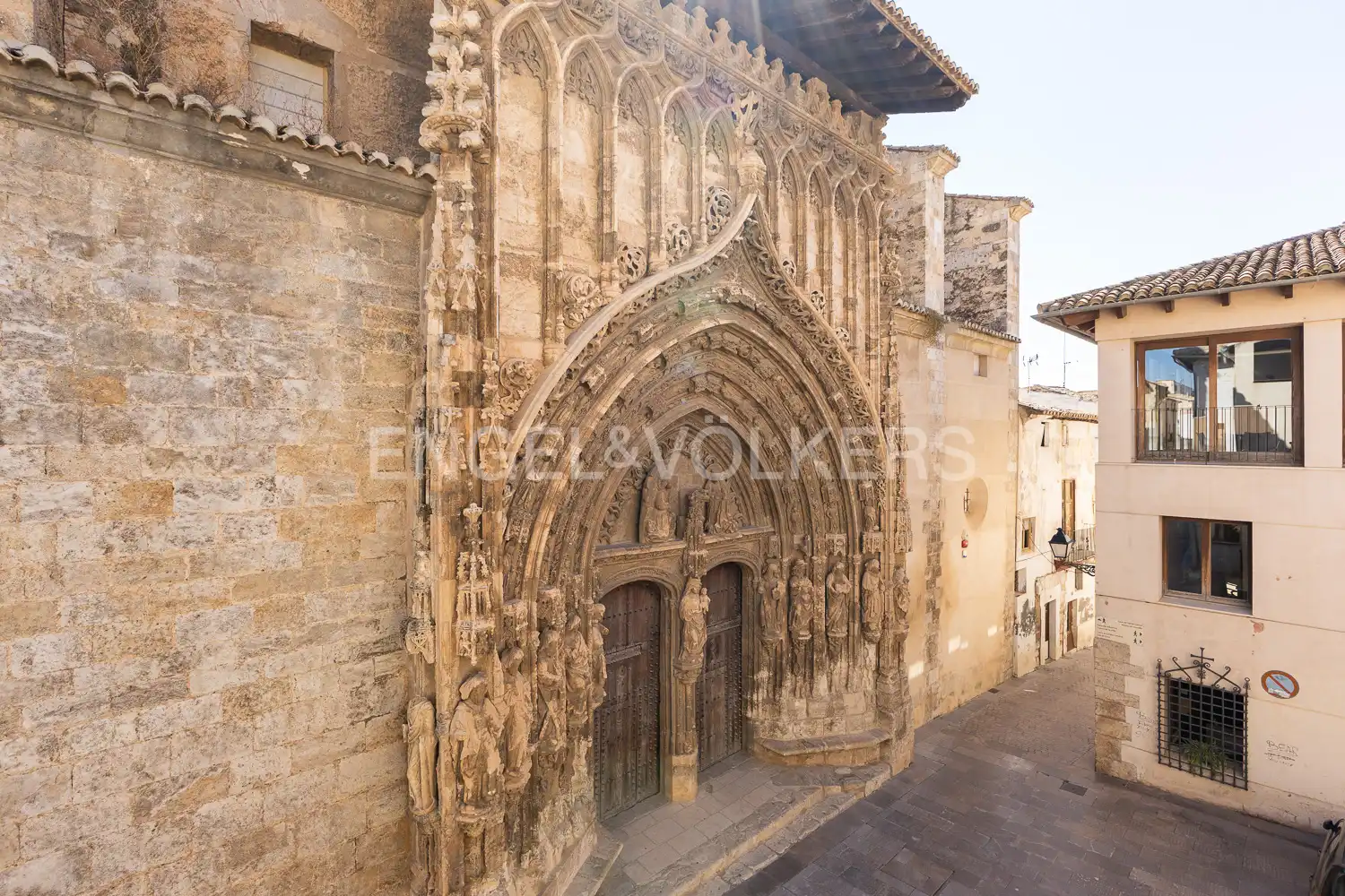Casa o xalet en venda en Requena amb Calefacció i Balcó
