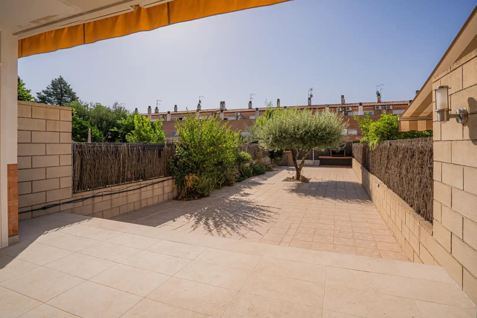 Terrassa de Casa adosada en venda en Castellar del Vallès amb Aire condicionat, Calefacció i Jardí privat