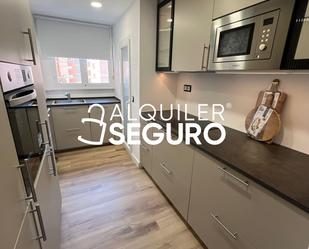 Kitchen of Flat to rent in  Madrid Capital  with Air Conditioner, Heating and Furnished