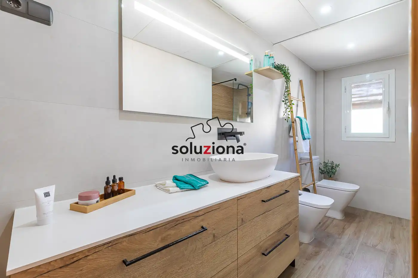 Bathroom of Flat for sale in San Isidro