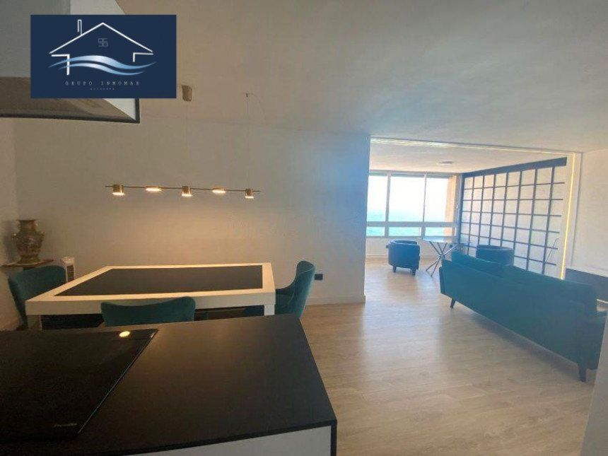 Piso en venta en Avenida de Villajoyosa, Albufereta
