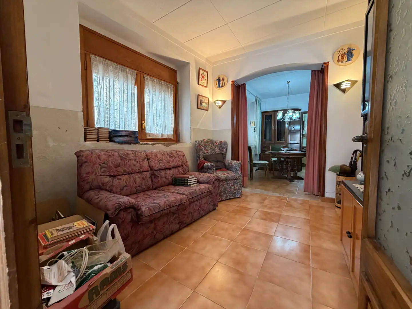 Living room of Detached homes for sale in El Pla del Penedès  with Furnished and Balcony