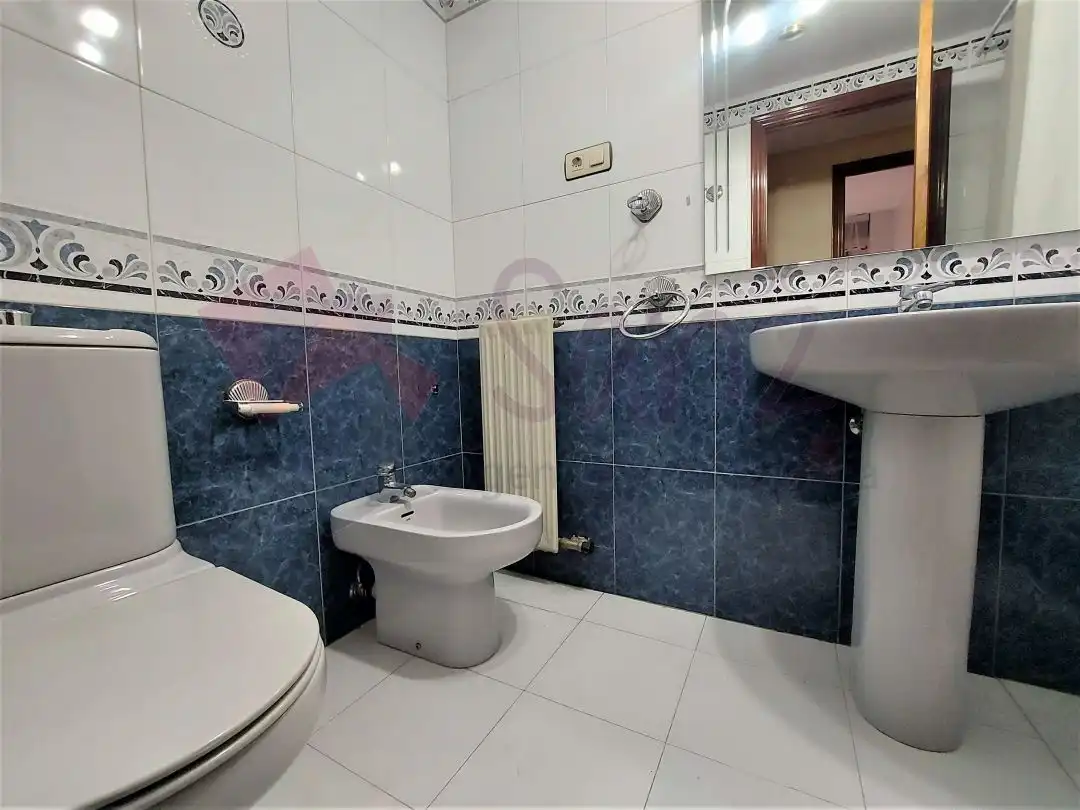 Apartamento de alquiler en Calle Huesca, Jesuitas
