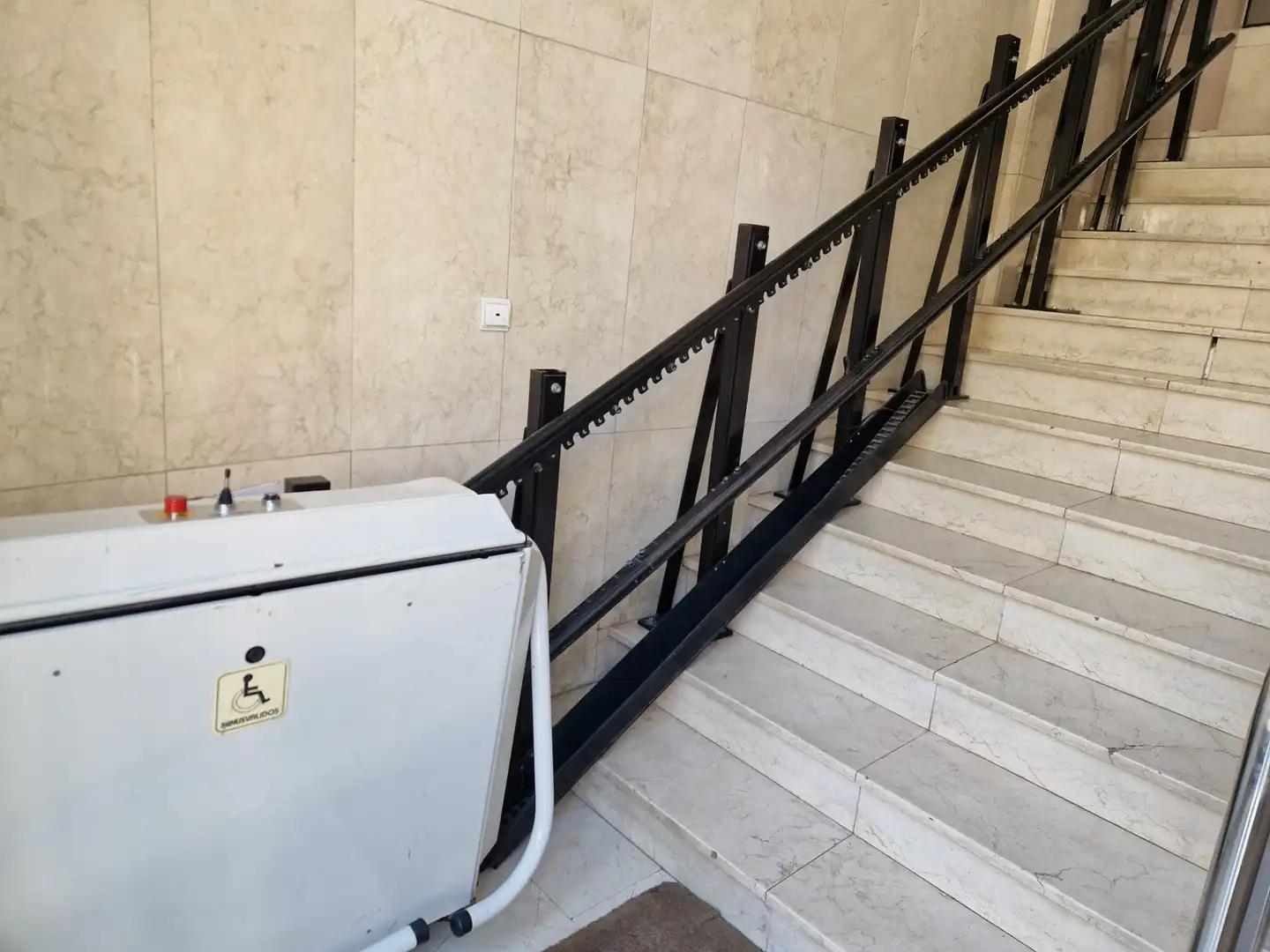 Bureau avec ascenseur à louer à Plaza Altozano 4, imagen 3