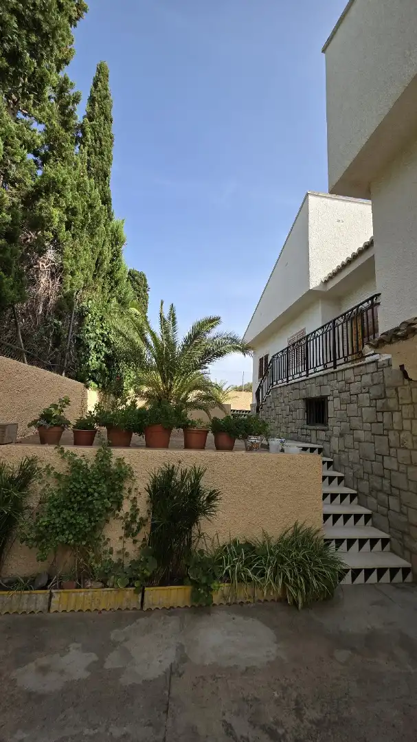 Vista exterior de Casa o xalet en venda en Bétera amb Jardí privat, Terrassa i Traster