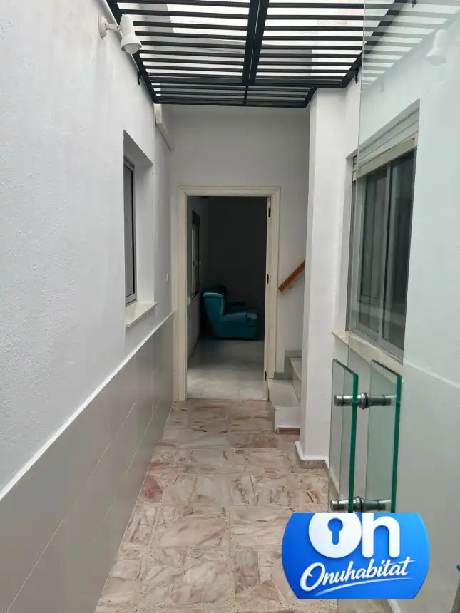 Wohnung zum Verkauf in Valverde del Camino mit Klimaanlage, Abstellraum und Möbliert