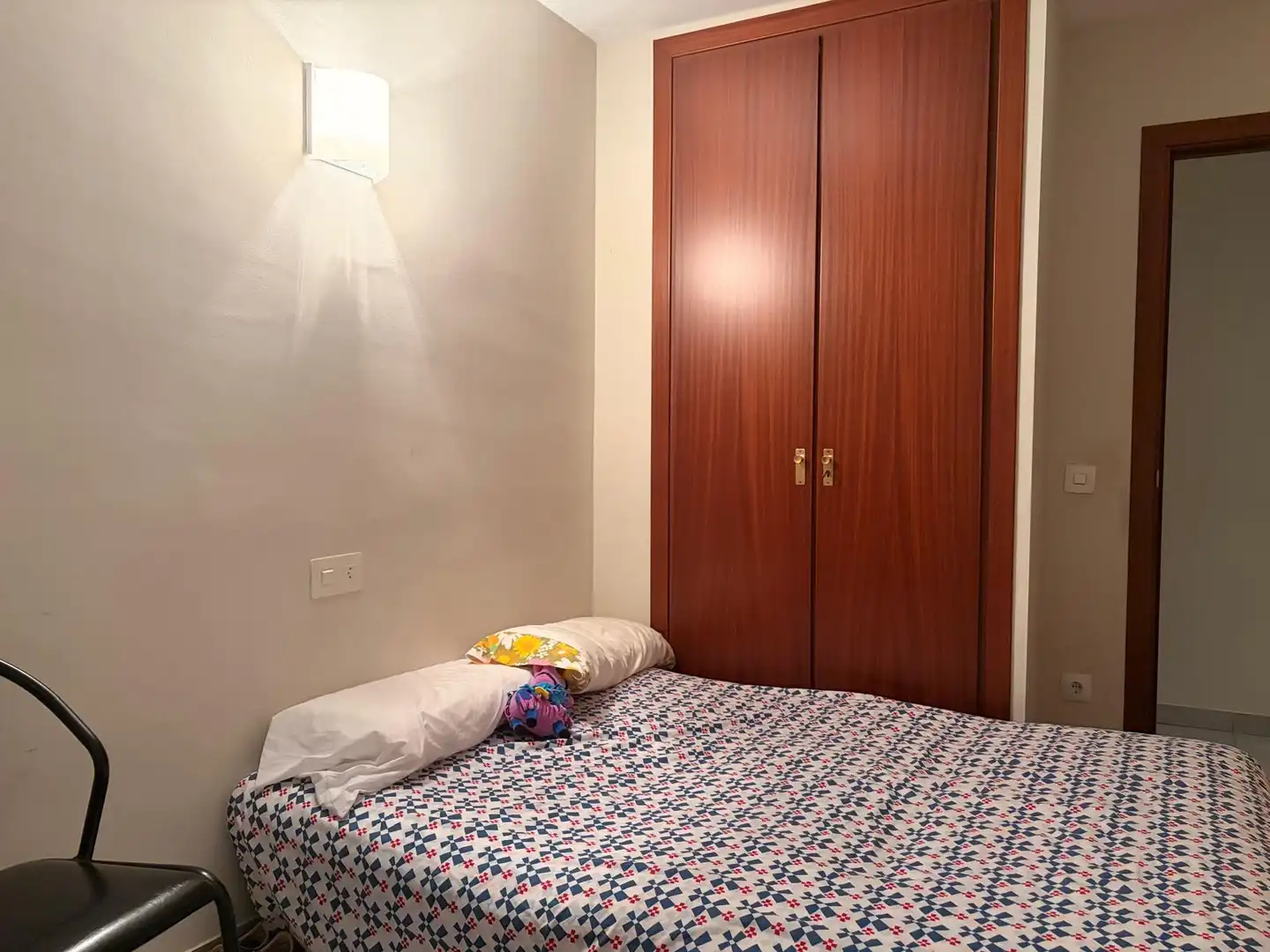 Dormitori de Pis en venda en Girona amb Calefacció i Balcó