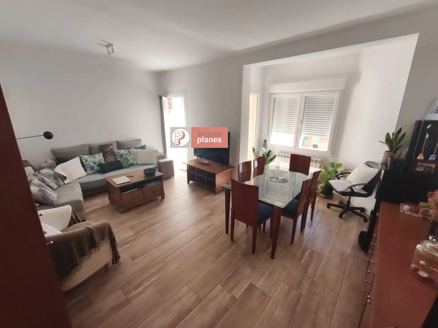Sala de estar de Piso en venta en Lleida con Calefacción, Parquet y Balcón