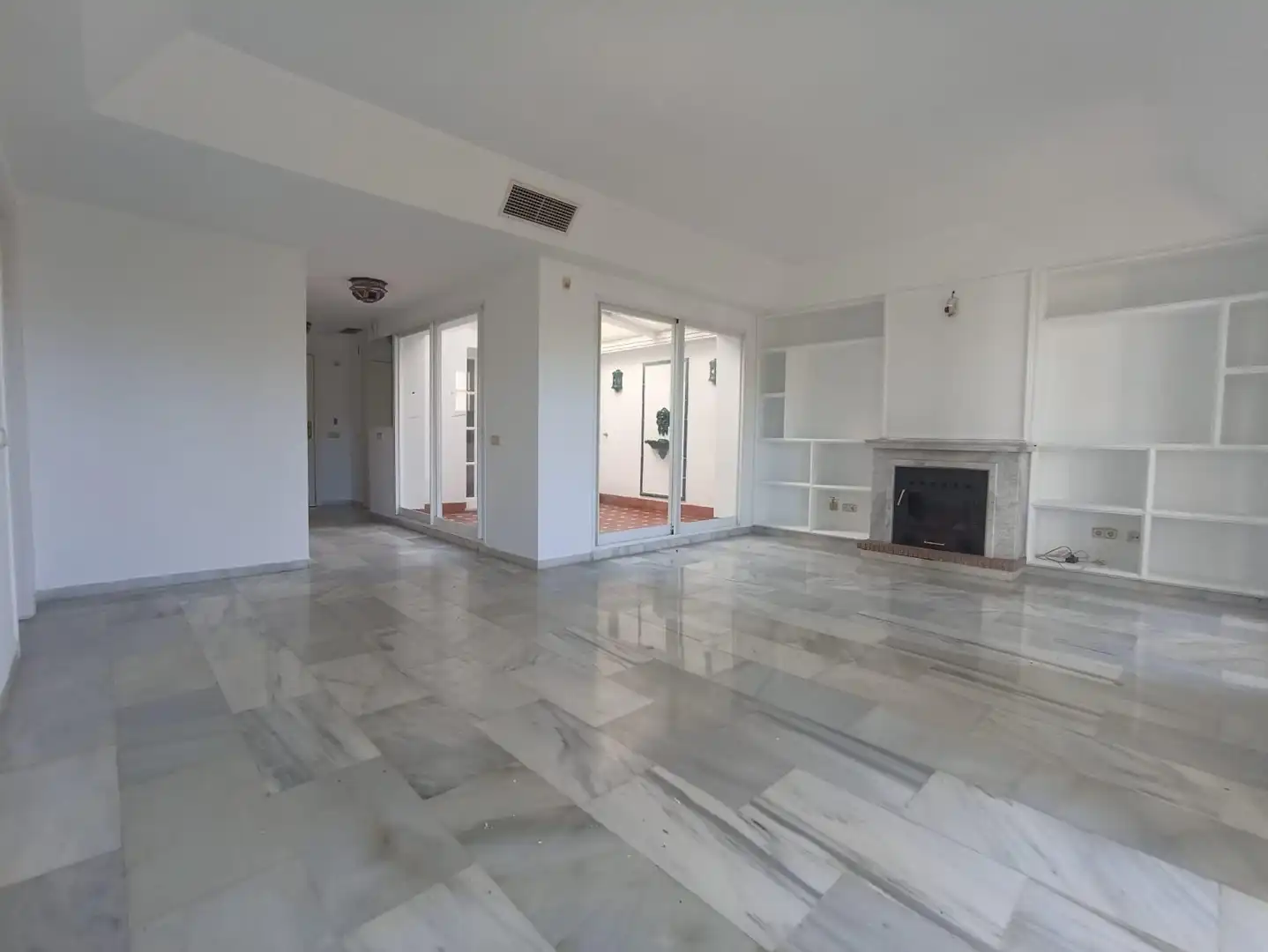 Terraced house with pool for sale in Manilva Pueblo, imagen 26