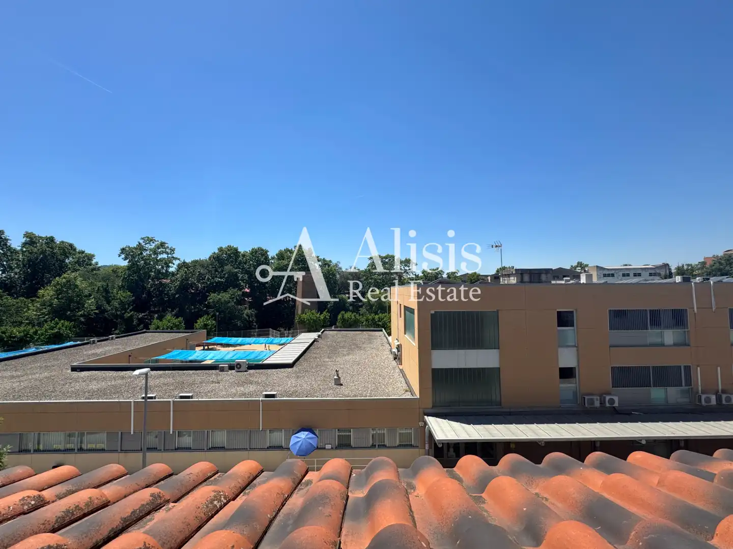 Casa adosada de lloguer en Rubí amb Calefacció, Jardí privat i Balcó