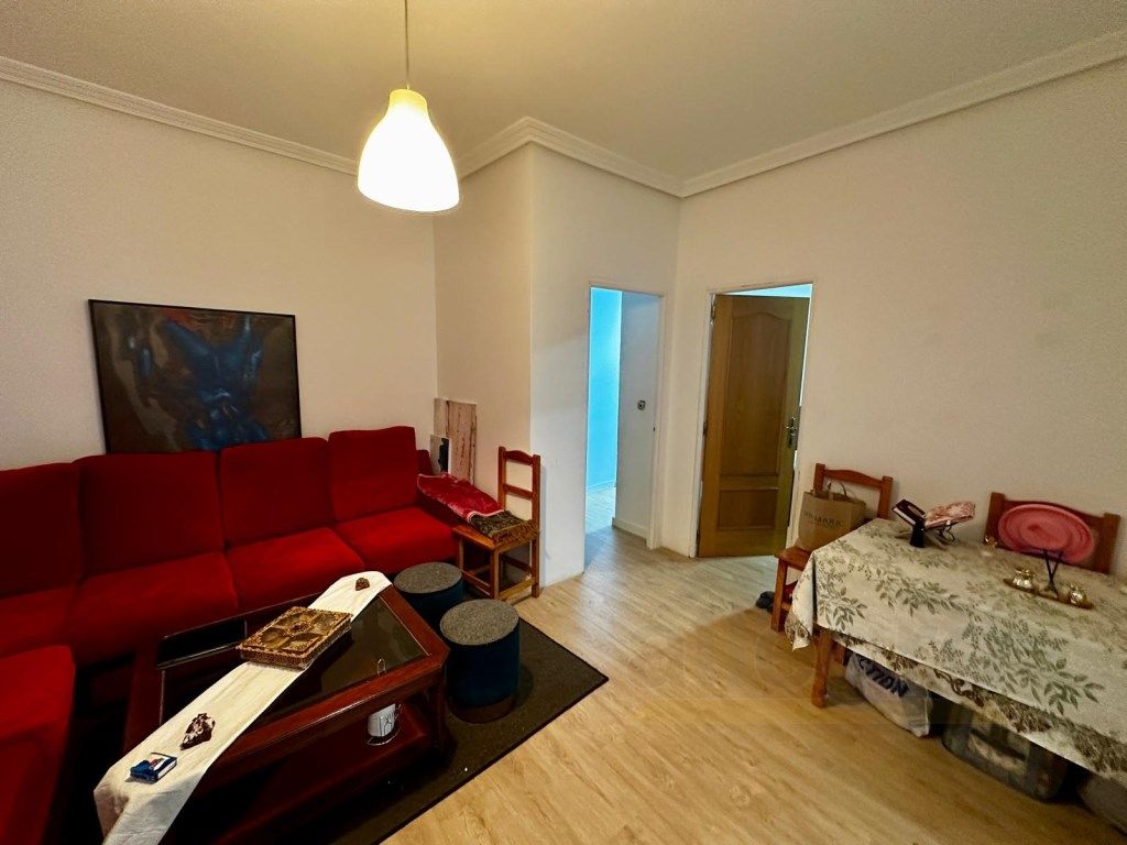 Sala d'estar de Pis en venda en  Madrid Capital