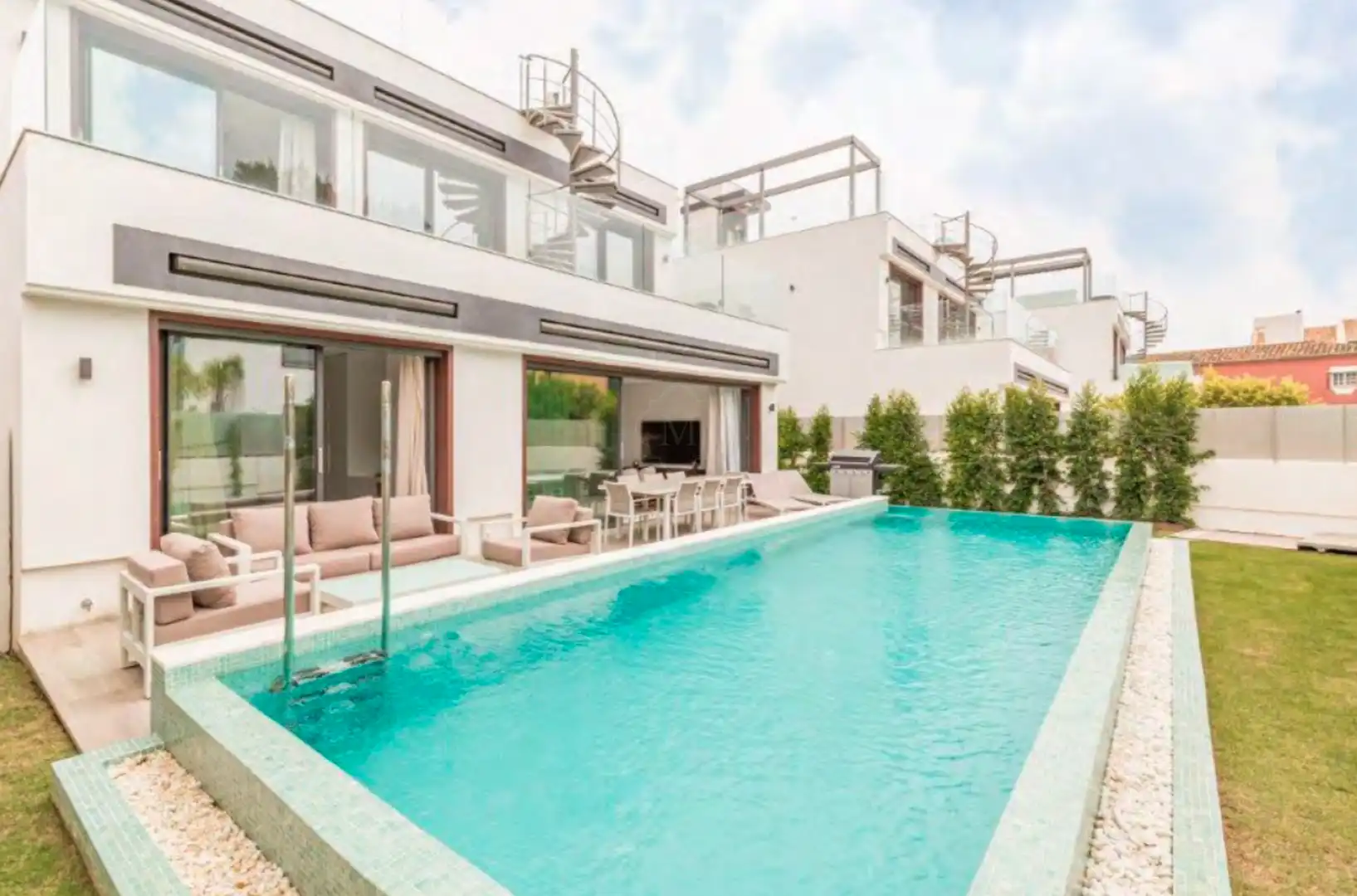 Piscina de Casa o xalet de lloguer en Marbella amb Aire condicionat, Jardí privat i Terrassa