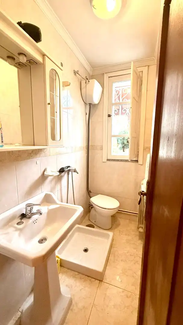 Bany de Casa o xalet en venda en Ourense Capital  amb Aire condicionat, Calefacció i Moblat
