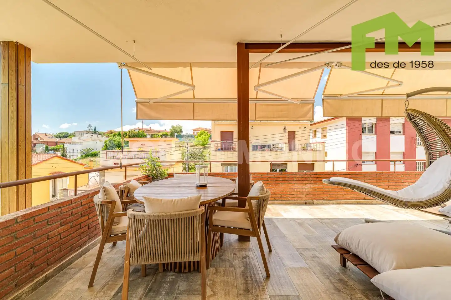 Terraza de Casa o chalet en venta en El Masnou con Aire acondicionado, Calefacción y Jardín privado