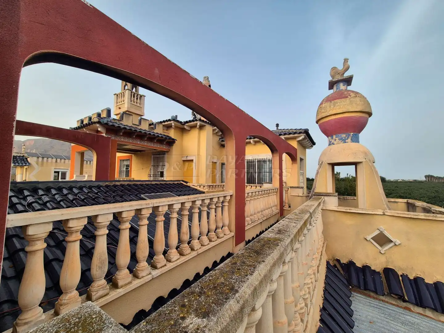 Vista exterior de Casa o xalet en venda en Orihuela amb Jardí privat, Terrassa i Piscina
