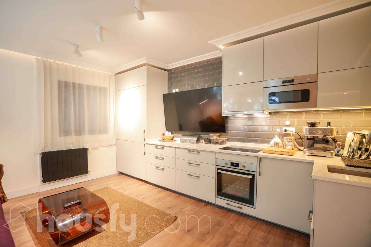 Kitchen of Flat for sale in  Madrid Capital  with Air Conditioner, Heating and Private garden