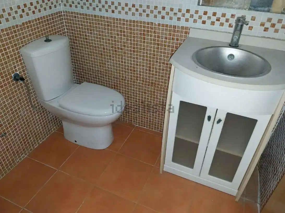 Baño de Piso en venta en Sollana con Terraza y Balcón
