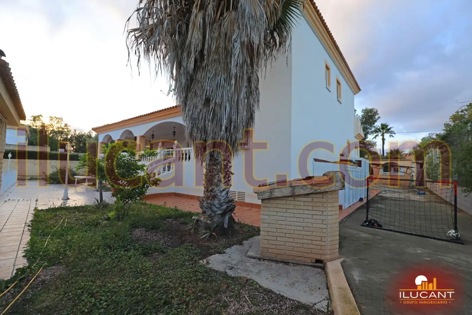 Vista exterior de Casa o chalet en venta en Mutxamel con Aire acondicionado, Jardín privado y Terraza
