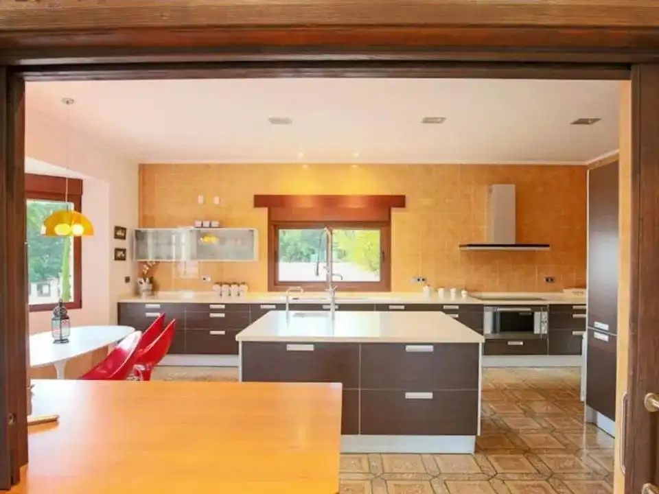 Country house zum Verkauf in Las Rotas / Les Rotes