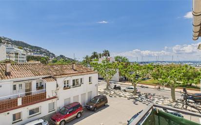 Vista exterior de Apartament en venda en Roses amb Aire condicionat, Calefacció i Balcó
