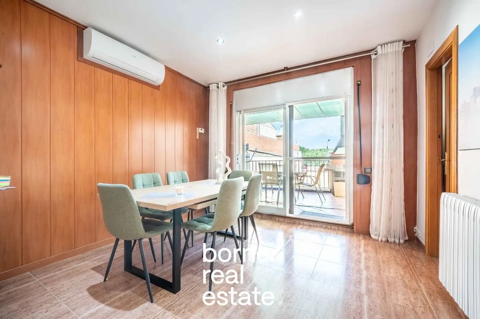 Vista exterior de Piso en venta en Sabadell con Aire acondicionado, Calefacción y Terraza