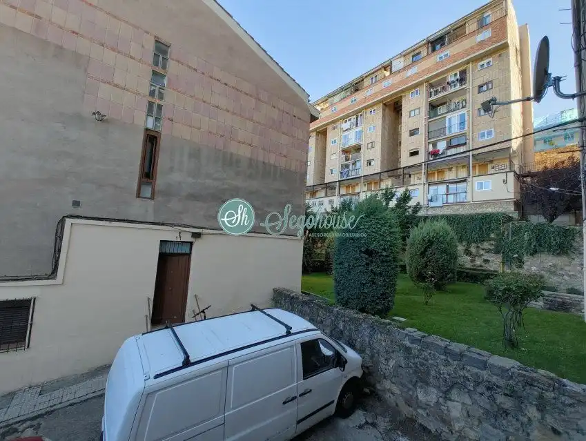 Vista exterior de Piso en venta en Plaza Mayor - San Agustín