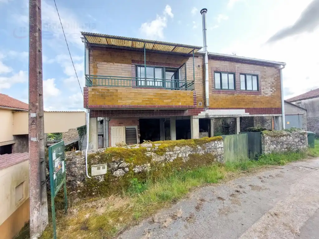 Country house zum Verkauf in Forcarei