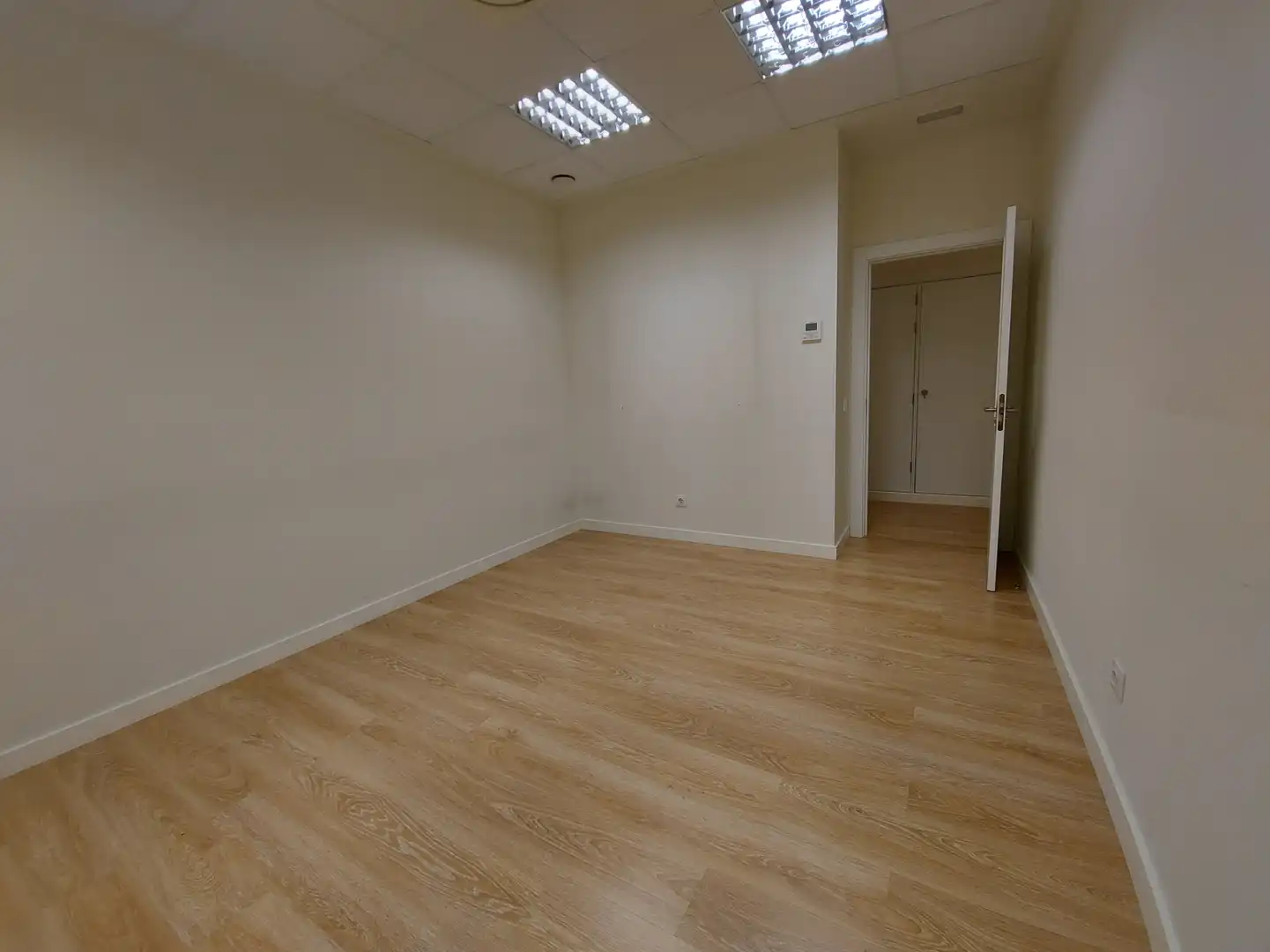 Business premises for sale in Logroño - Duquesa de la Victoria, imagen 14