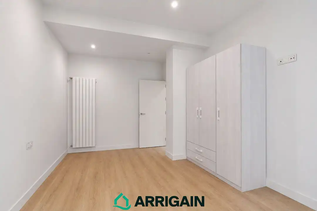 Habitación de Piso en venta en Donostia - San Sebastián  con Calefacción, Terraza y Trastero