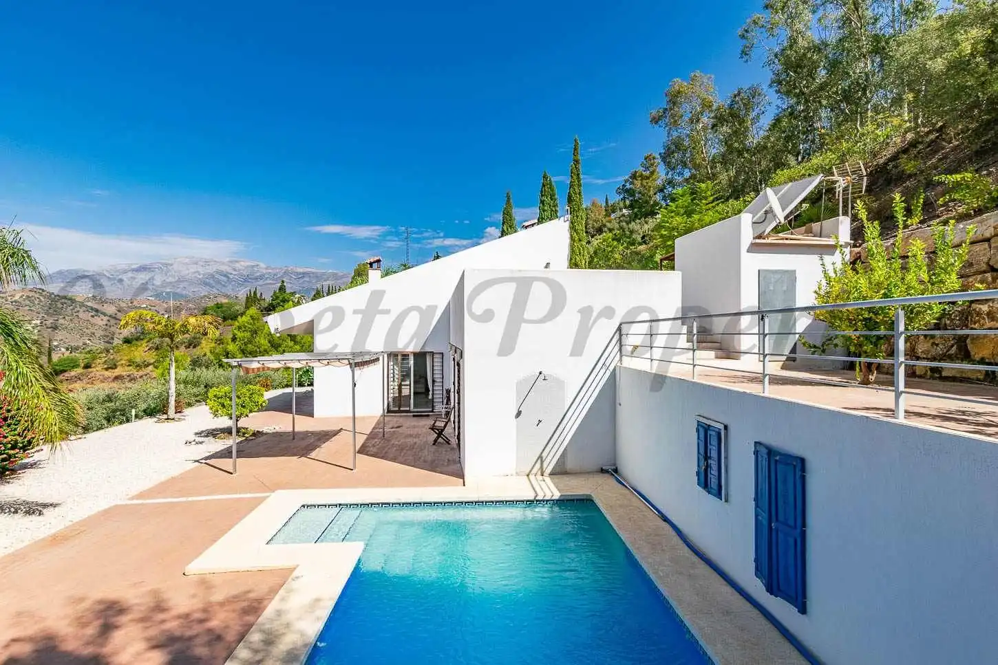 Casa amb piscina en venda a Sayalonga, imagen 5