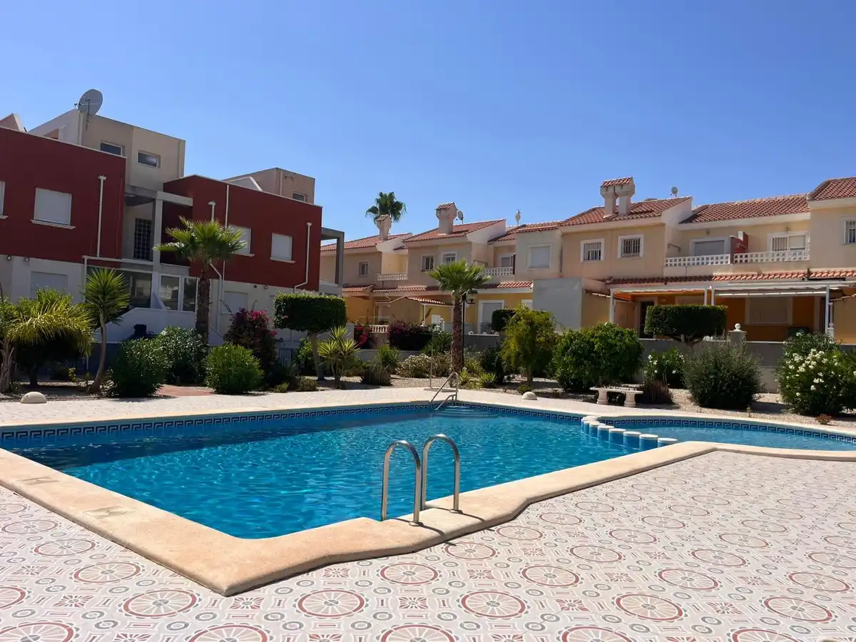 House with garden for sale in Ciudad Quesada