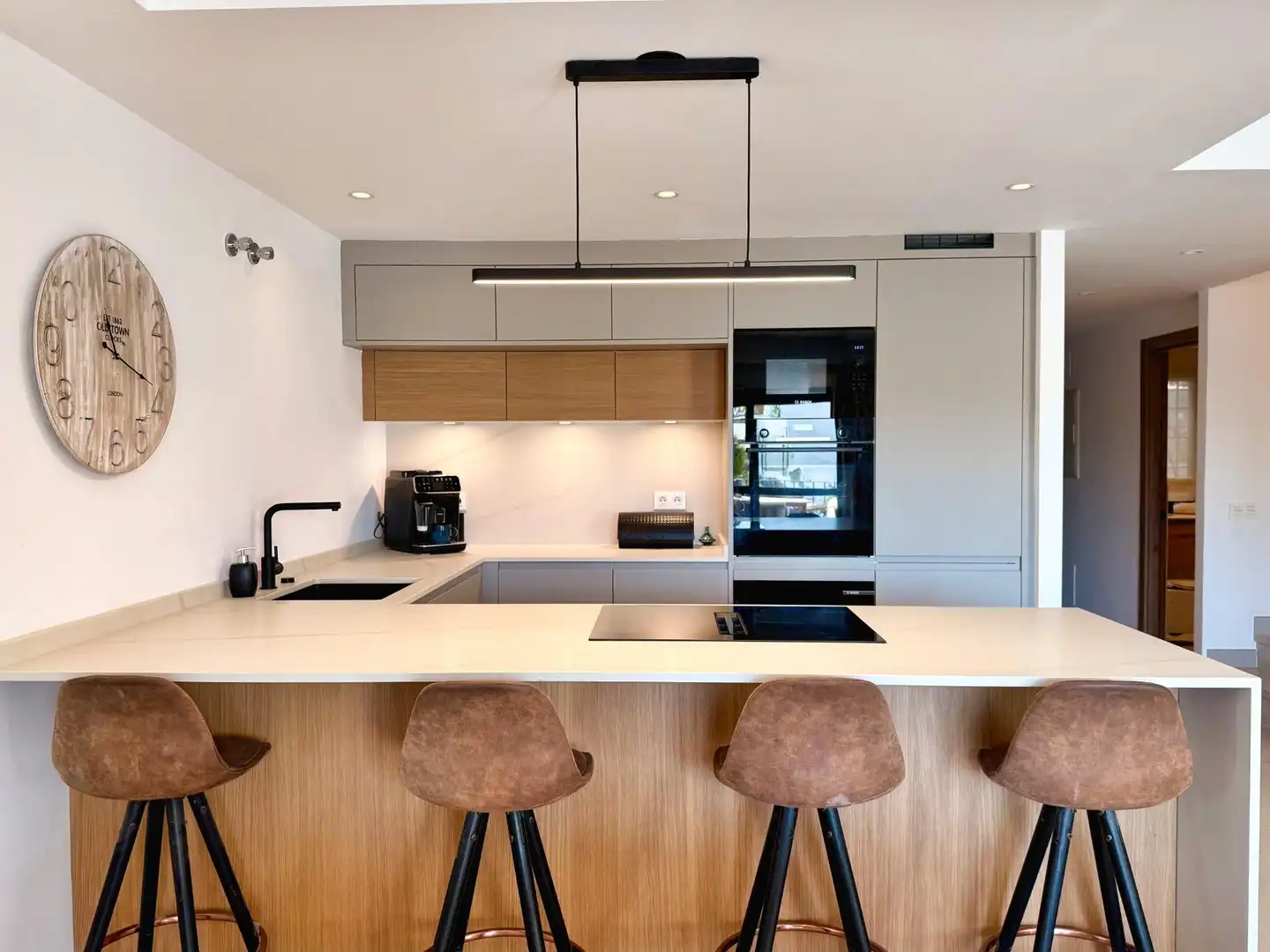 Kitchen of Detached homes for sale in Estepona  with Air Conditioner, Heating and Terrace