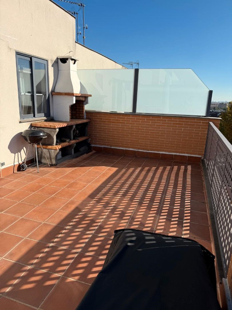 Terrace of Single-family semi-detached for sale in Valdemoro  with Terrace, Storage room and Community pool