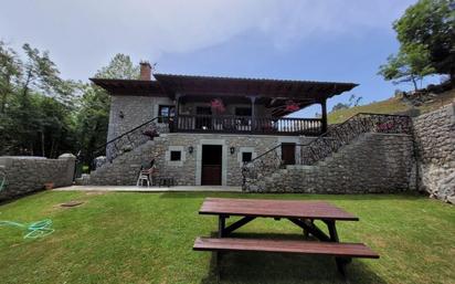 Jardí de Casa o xalet en venda en Llanes amb Calefacció, Jardí privat i Terrassa